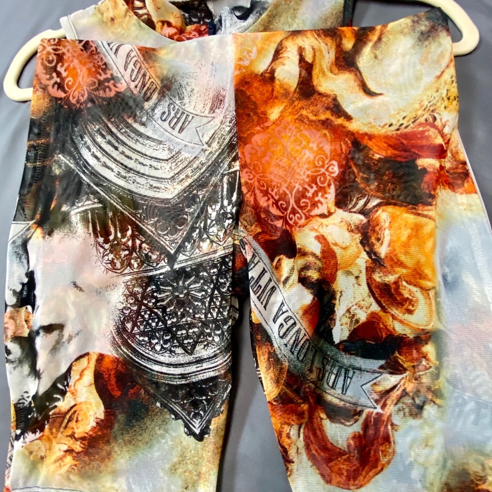 Mesh graphic romper - Picture 3 of 4
